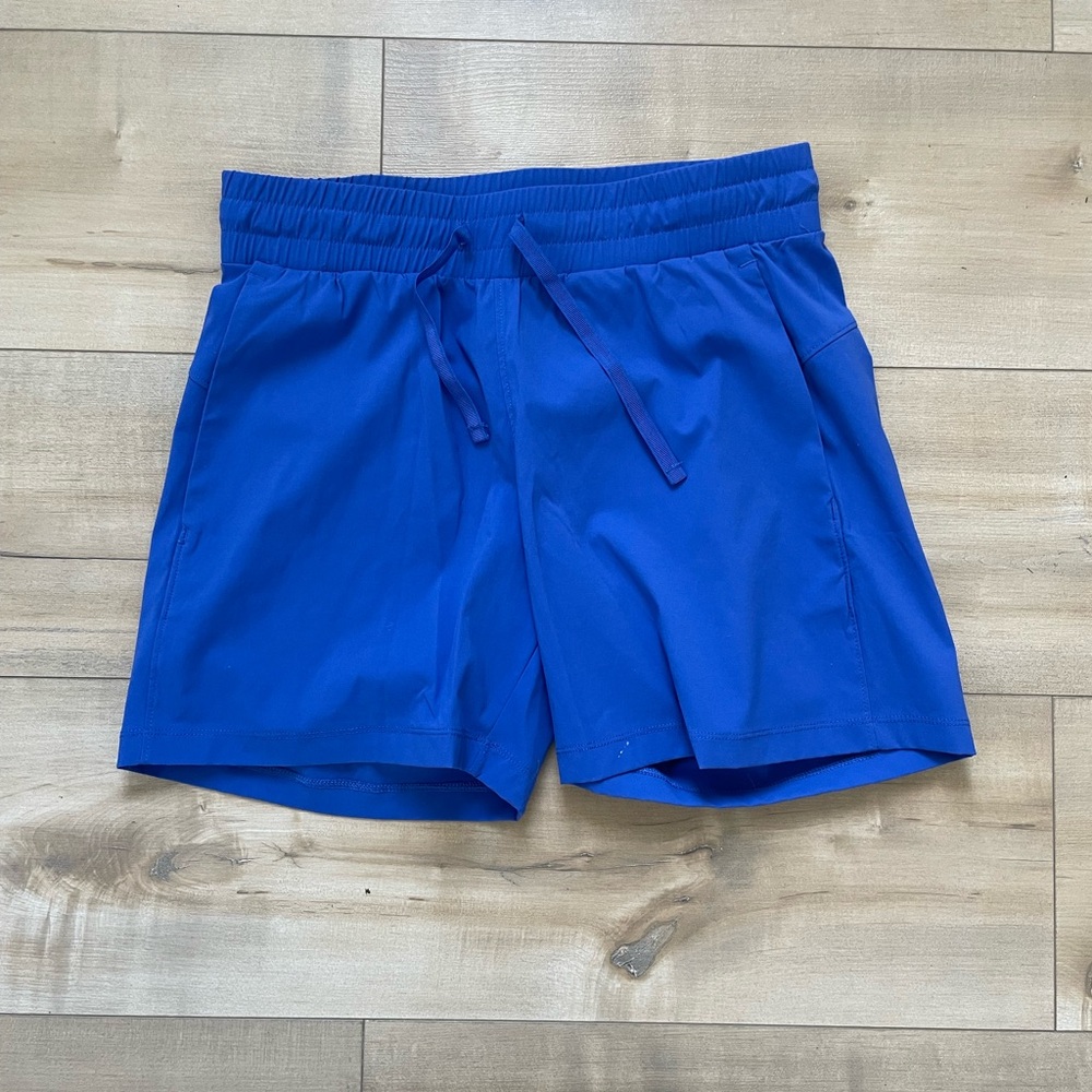 Athletic shorts